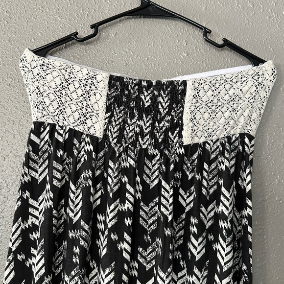 “Roxy Women’s Large Strapless Summer Dress Black and White - Long Length” - Picture 6 of 10